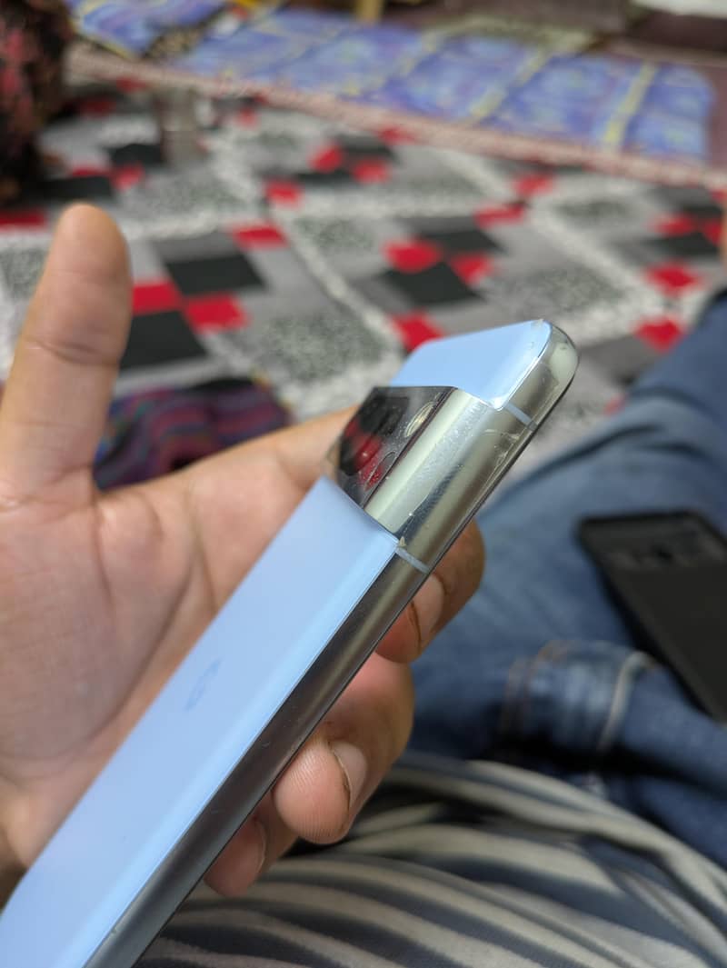 Google Pixel 8 Pro 3