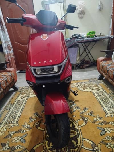 scooty for sale just like new. only 350 km chali hui ha. .