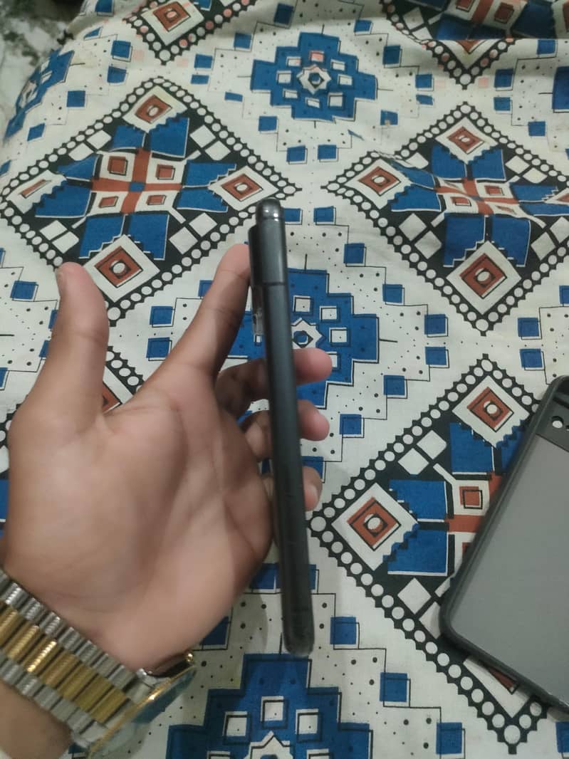 Google Pixel 8 3