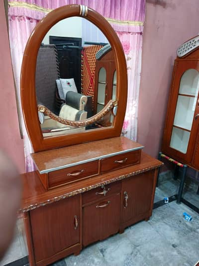 new Polished dressing table