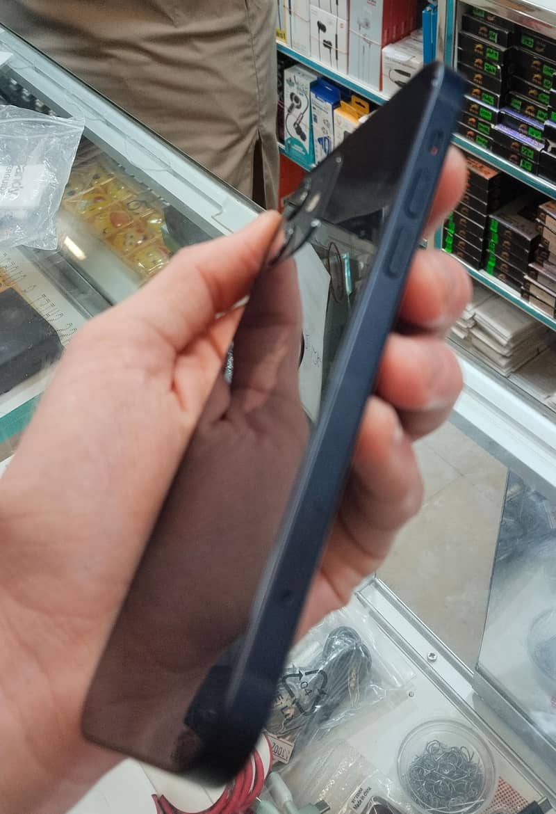 Apple iPhone 12 0