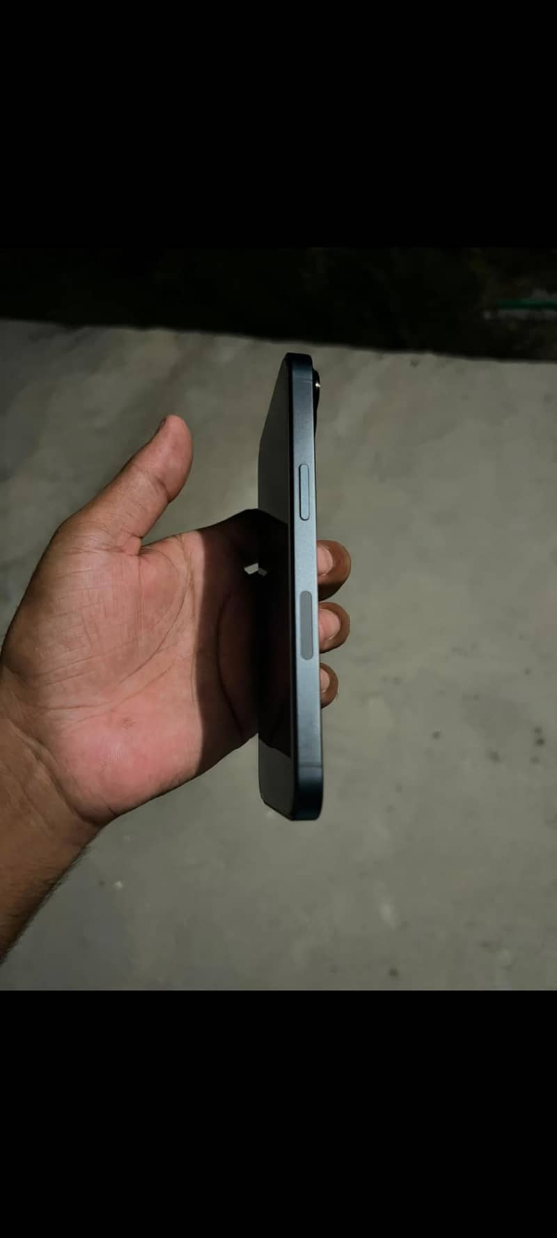 Apple iPhone 13 8