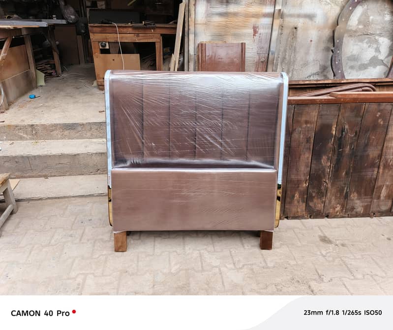 single bed 16