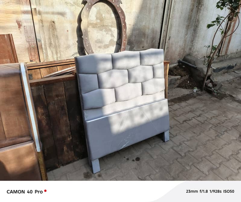 single bed 17