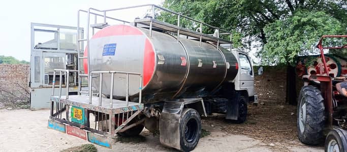 Mazda 3500cc tanker