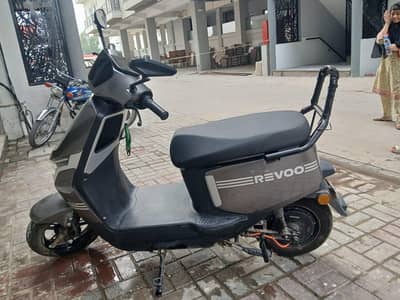 Revoo A11 Electric Scooter