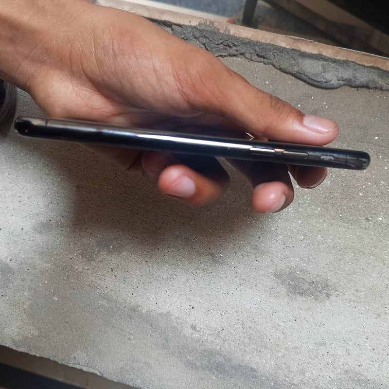 Apple iPhone X 1