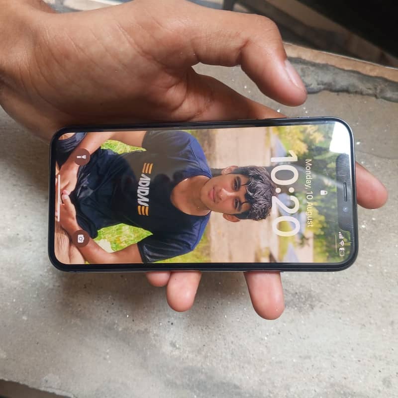 Apple iPhone X 5