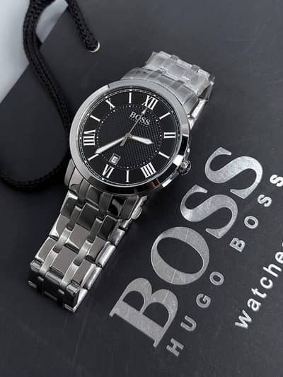 Classic and elegant office type watch for gentleman's.