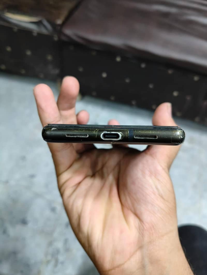 Google Pixel 6 4