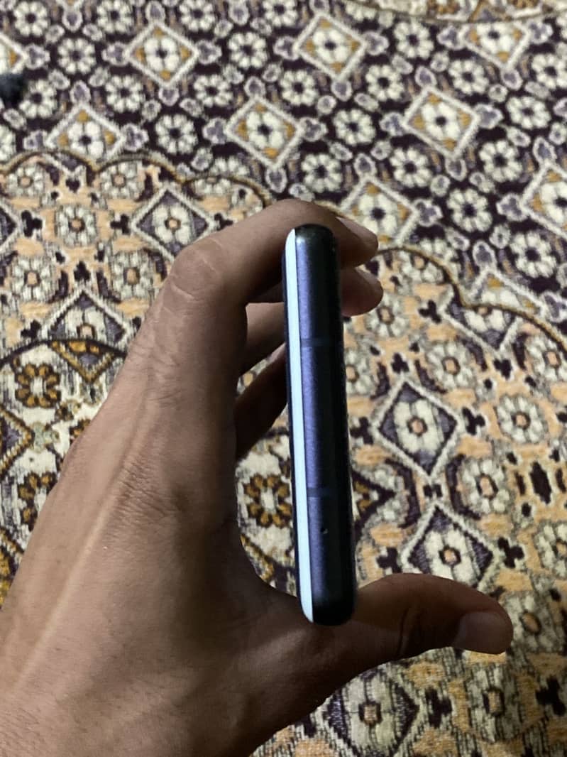 Google Pixel 6a 5