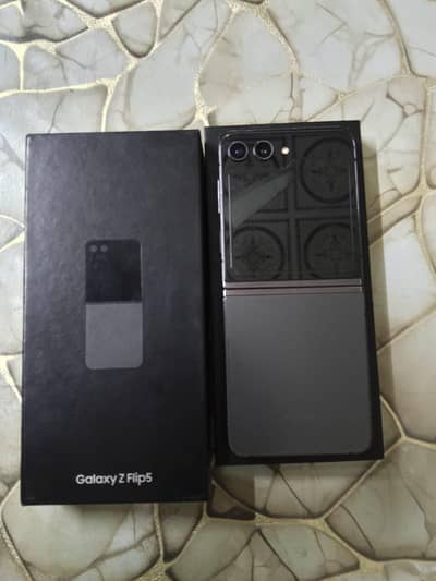 Samsung Mobile Z Flip 5