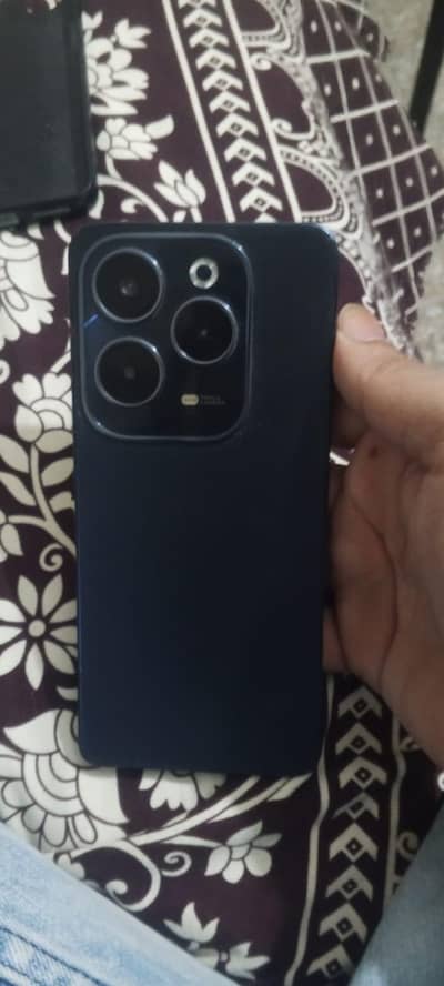 Infinx Hot 40 Ram 8gb+5 expandable 8gb . Memory. 256