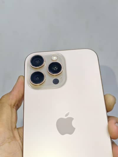 Apple iPhone 16 Pro Max