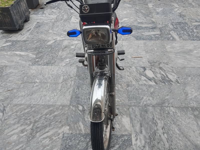 بائو میٹراوکے مل جائے گی  موٹرسائیکل صاف ستھری ہے میرے نام پہ ہے 0