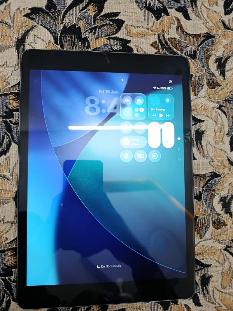 iPad 9th generation (64 gb) 1