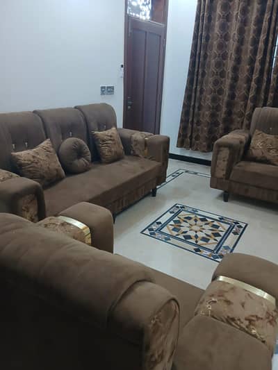 Sofa Set 5 seater For Sale