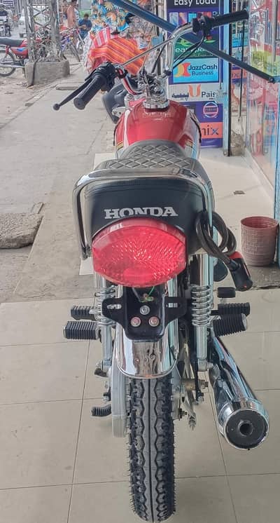 CG 125 silver edition