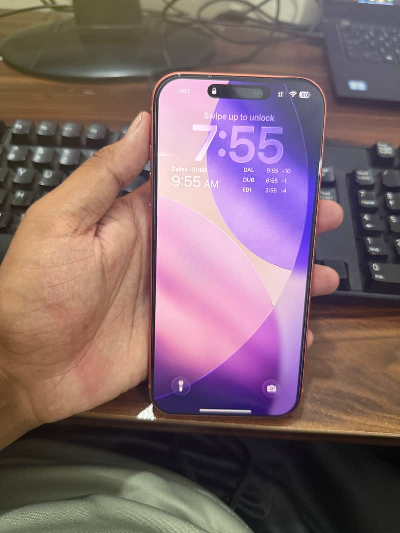 Apple iPhone 17 Pro Max 1