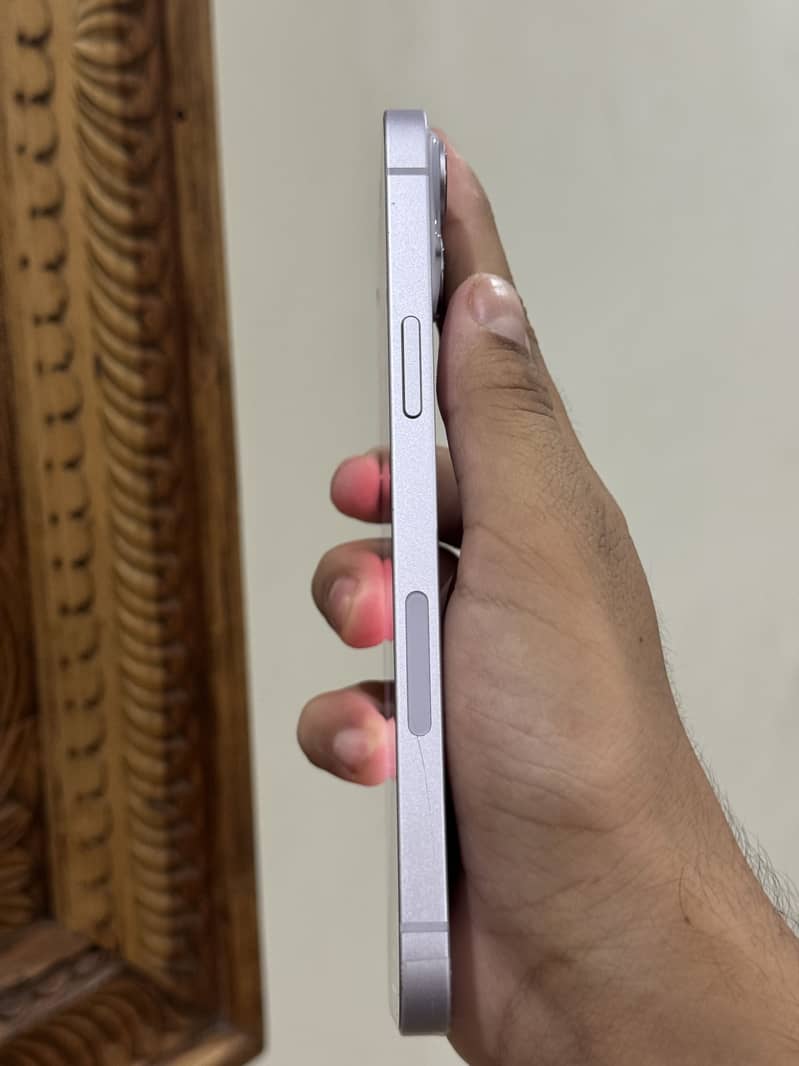 Apple iPhone 14 plus 3
