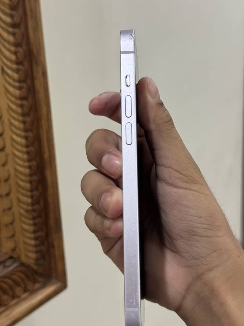 Apple iPhone 14 plus 4