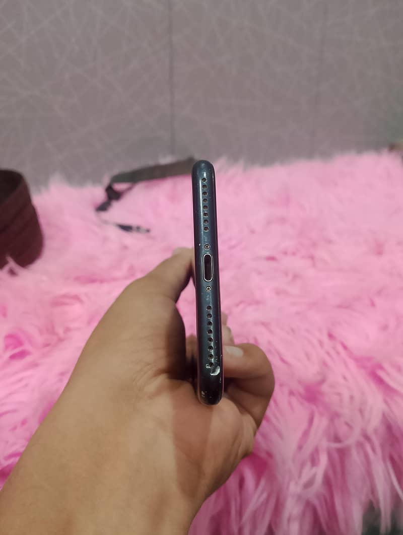 Apple iPhone 7 Plus 4