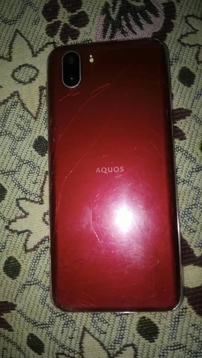 Sharp Aquos R2