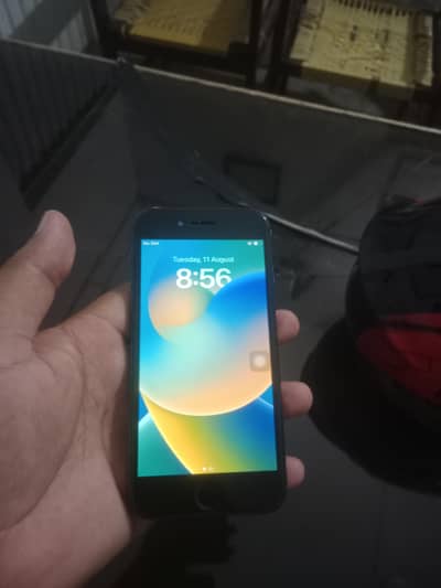 Apple iPhone 8 64gb good condition