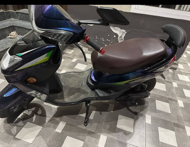 Scooty 1