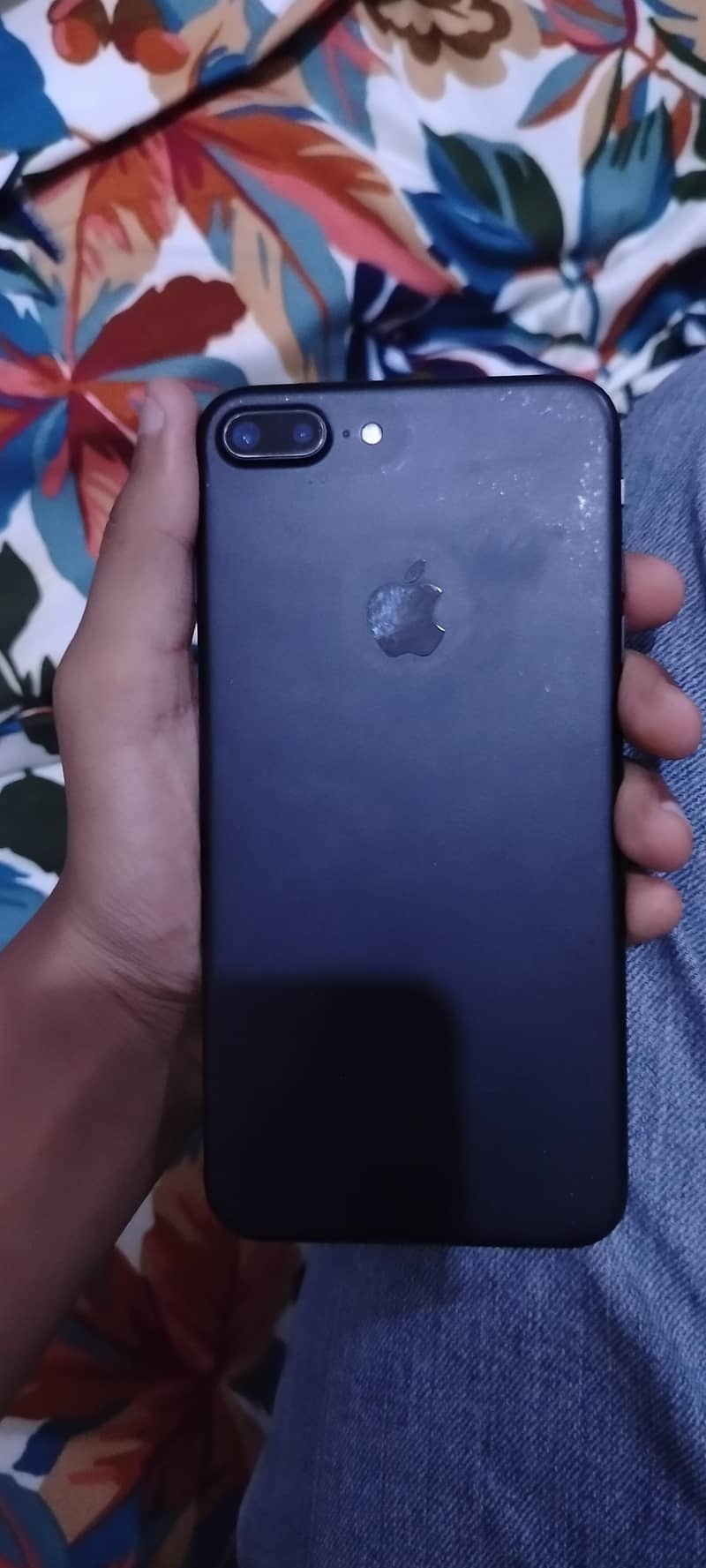 Apple iPhone 7 Plus 0