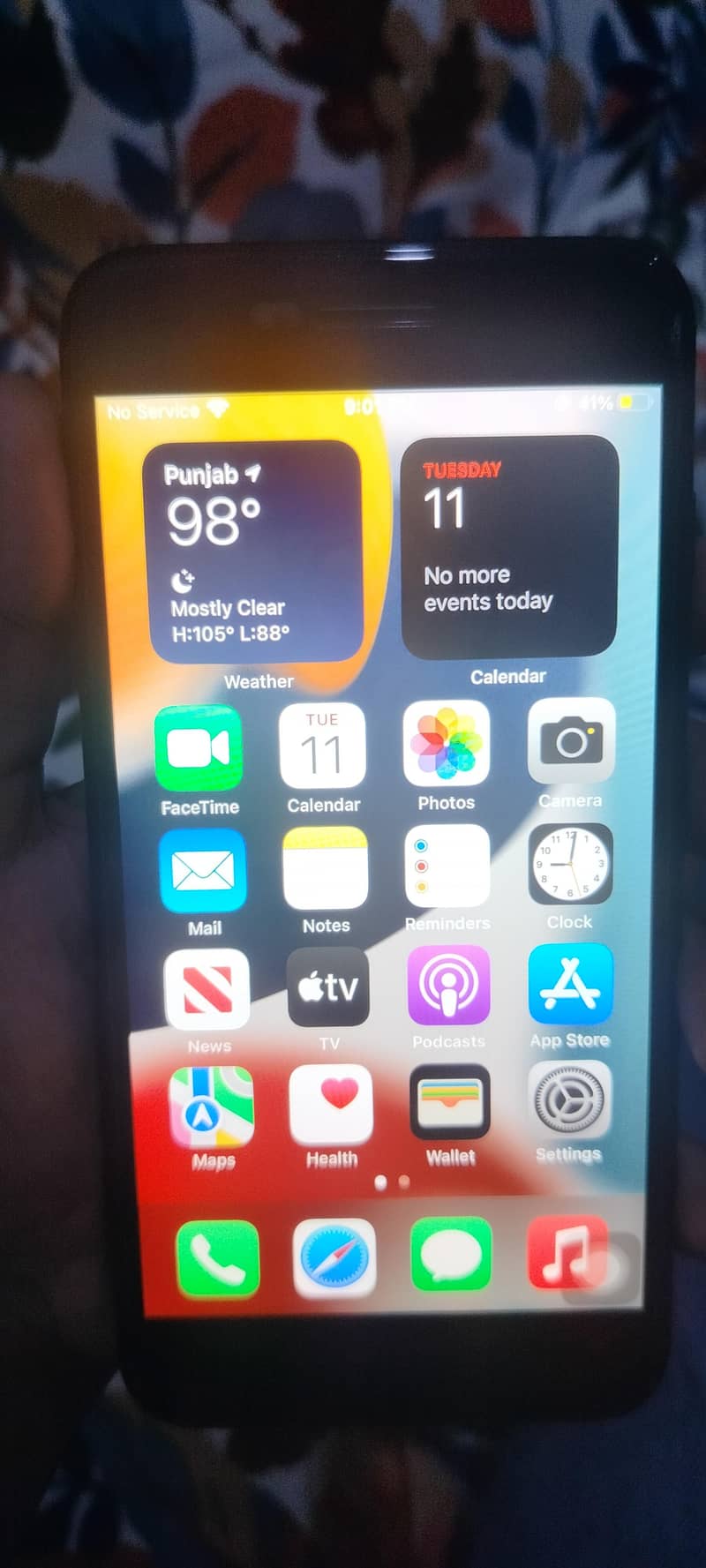 Apple iPhone 7 Plus 1