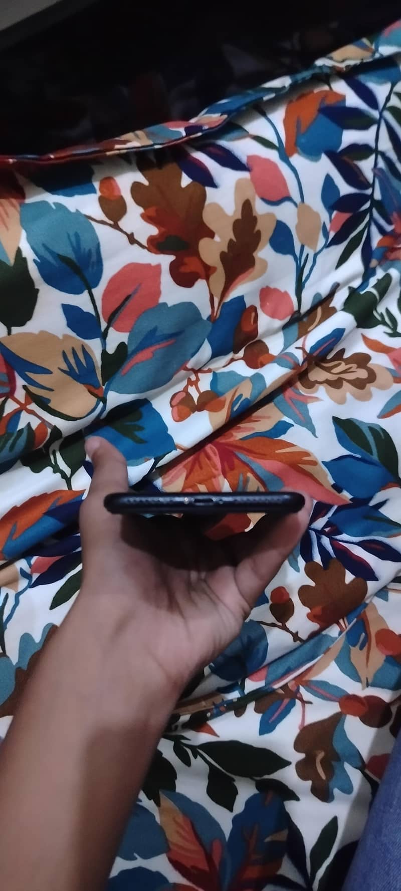 Apple iPhone 7 Plus 5