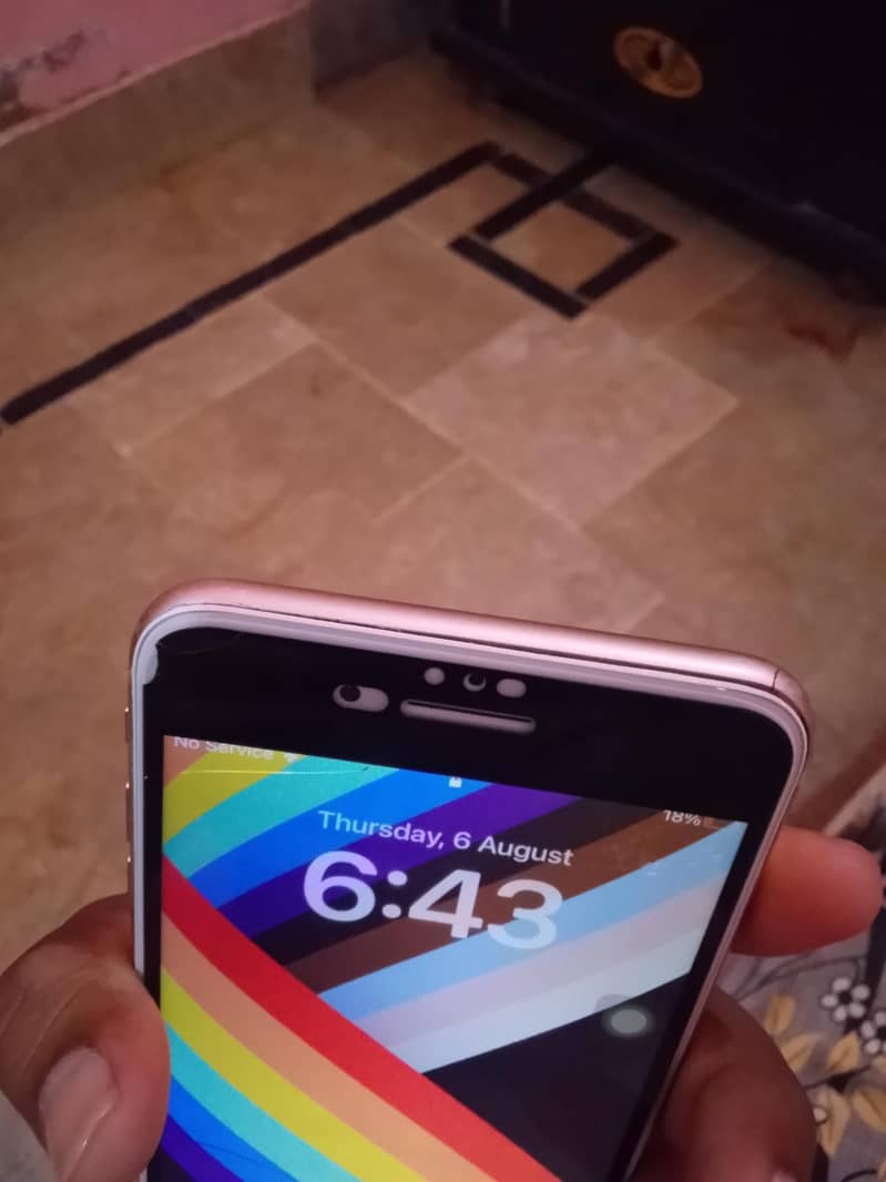 Apple iPhone 8 Plus 2