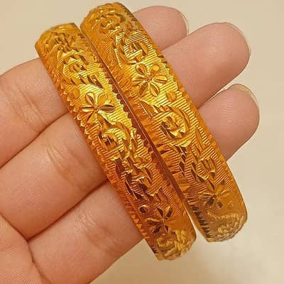 Goldan bangles
