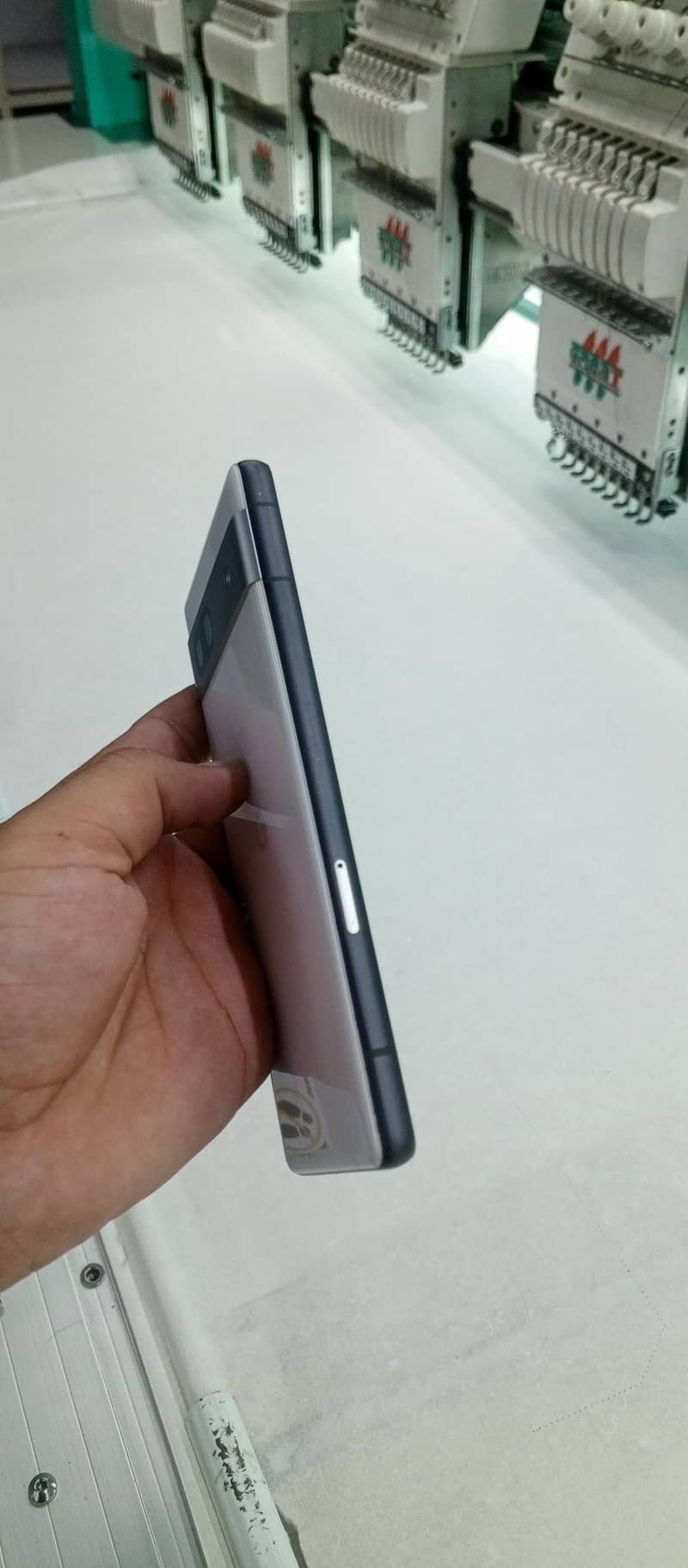 Google Pixel 7a 2