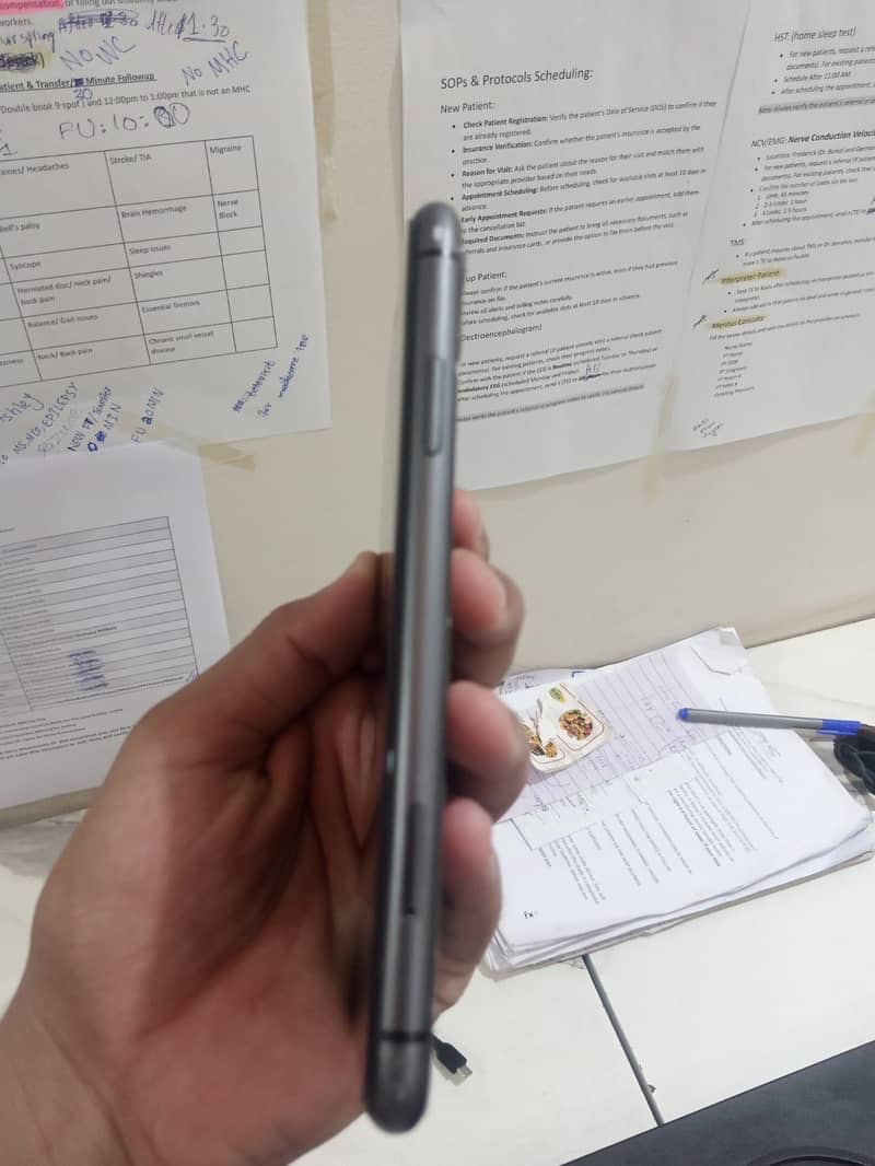 Apple iPhone 11 1