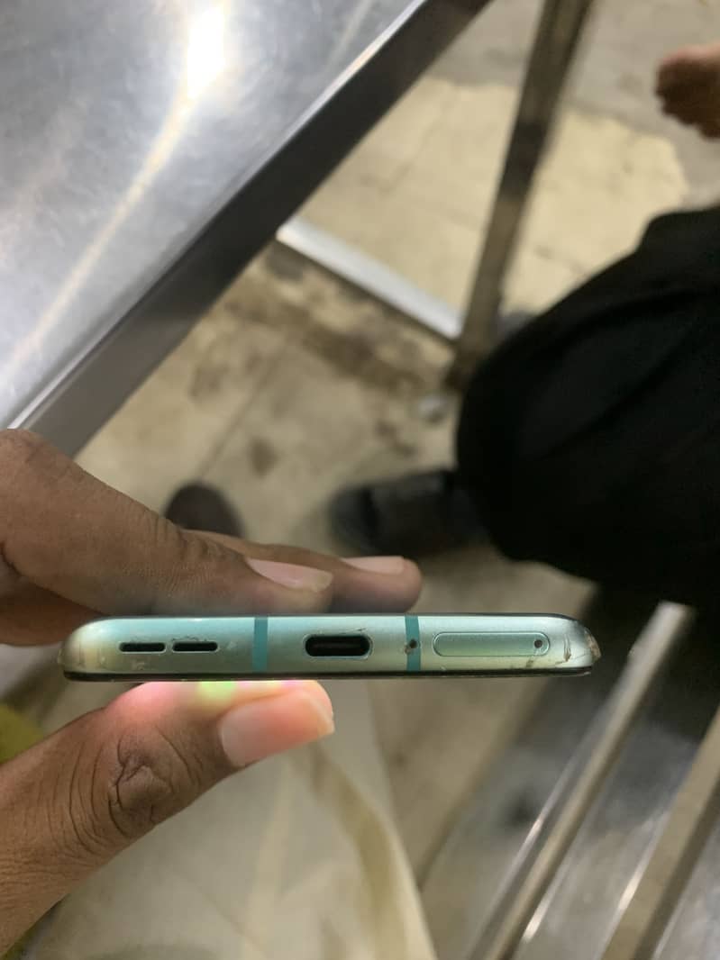 One Plus 8T 1