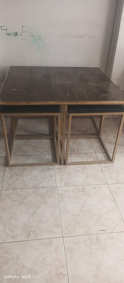 Dining table|study table