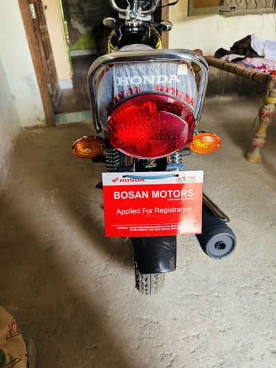 Honda 125 black 2026