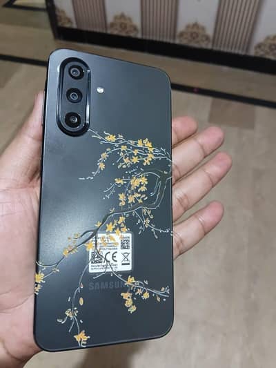 Samsung Galaxy A17  — 8GB/256GB | Like New