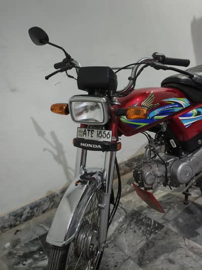 Honda 70    ( 23/24 )  10 by 10 all okay