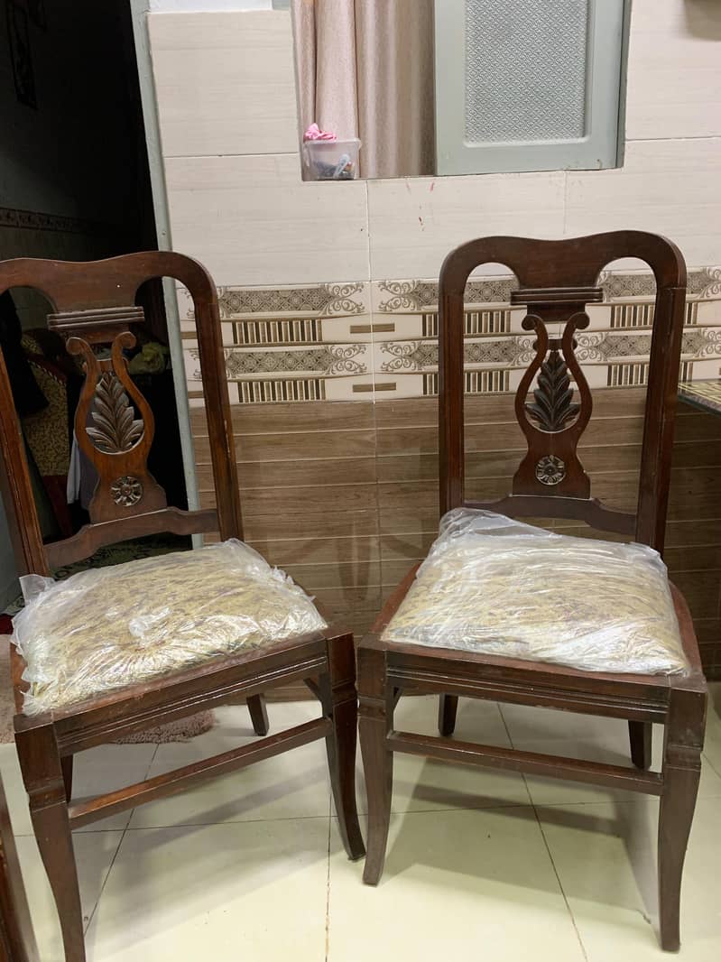 Dining Table for 6 persons 3