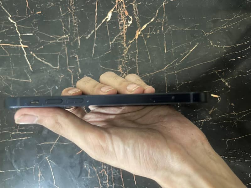 Apple iPhone 12 2