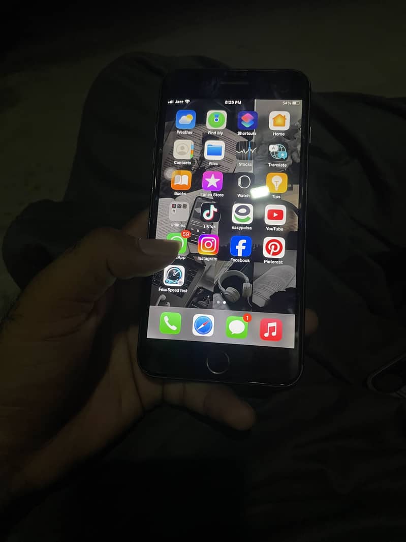Apple iPhone 7 Plus 2