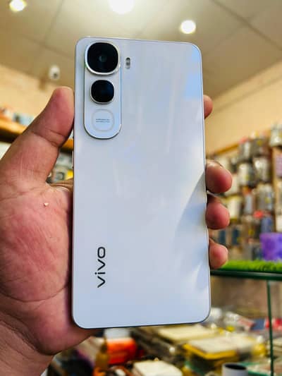Vivo Y400
