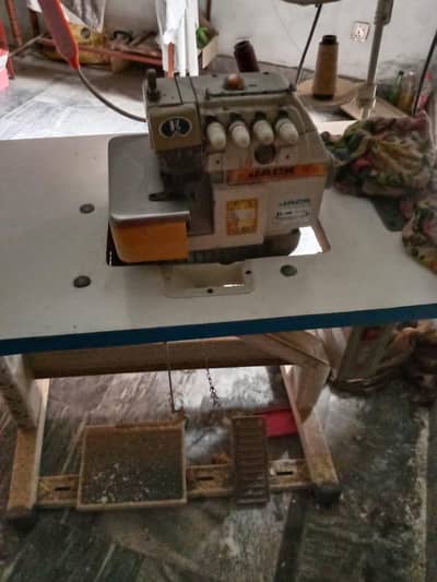overlock machine