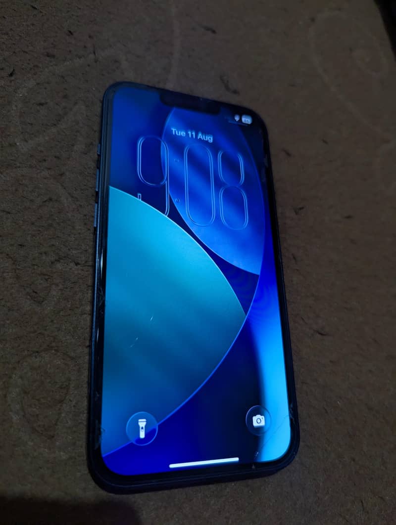 Apple iPhone 13 2