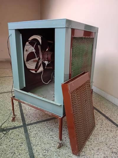 CUSTOM AIR COOLER
