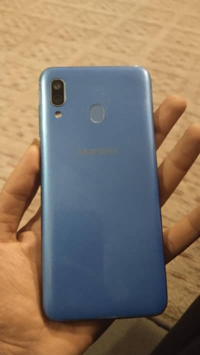 Samsung Mobile A30
