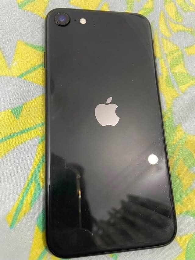 Apple iPhone SE 3